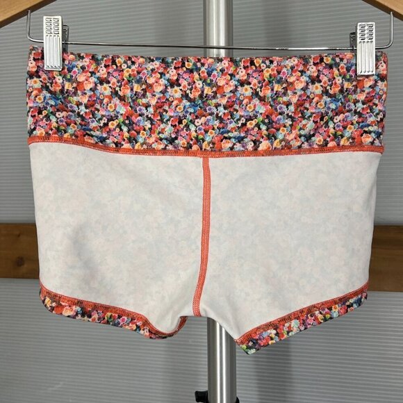 Lululemon Athletica Boogie Active Short‎ Petal Multicolor Sz 4 - Picture 7 of 9